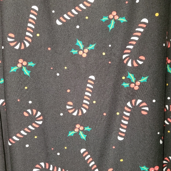 3/4 sleeve candy cane dress.🍒 - Picture 3 of 8